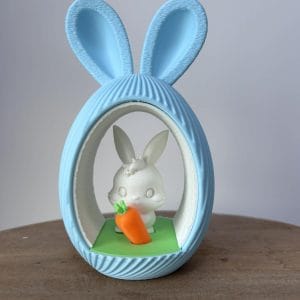 Paasei met paashaasje